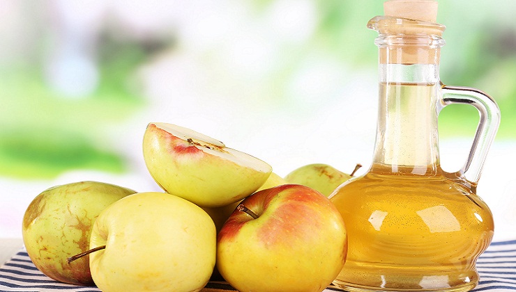 7 Health Benefits of Drinking Apple Cider Vinegar
