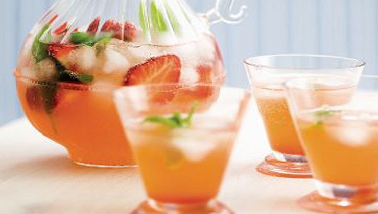 Healthy Cocktail Mixers for Diet-Friendly and Delicious DIY Drinks